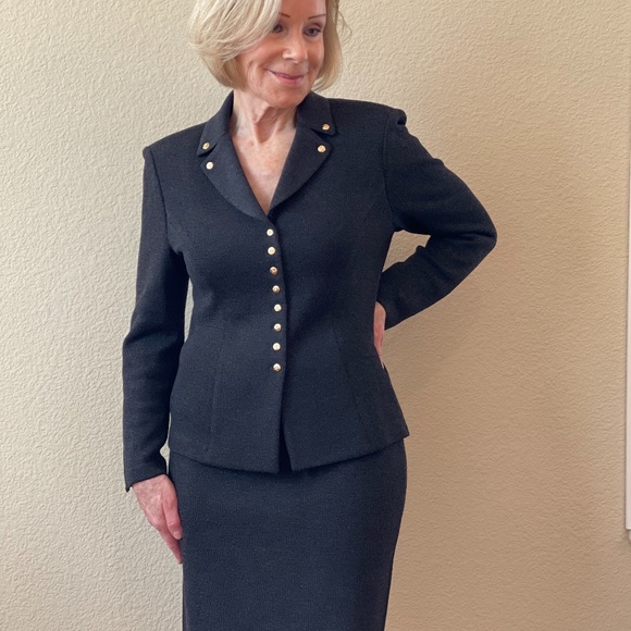 St. John Jackets & Blazers - Simply Stunning St. John Charcoal Gray Skirt Suit